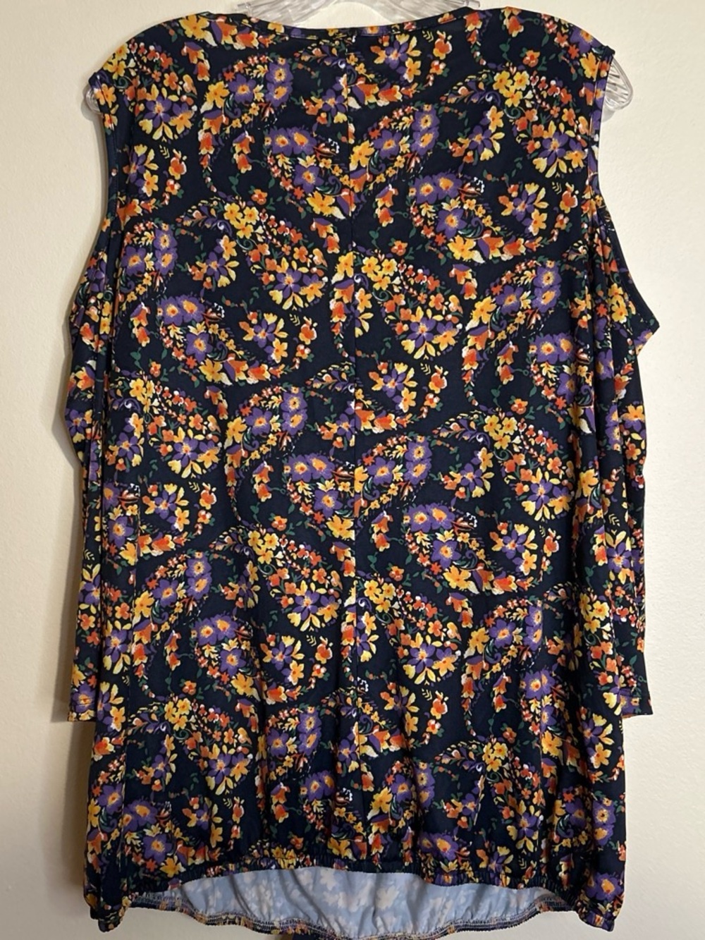 Roz & Ali Navy Cold-Shoulder V-Neck Top with Purple & Yellow Floral Print - Picture 3 of 7